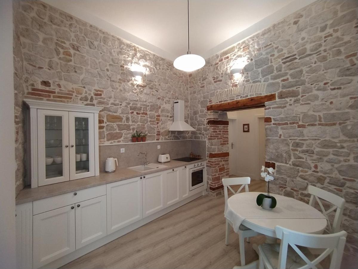 Apartment Antique Zadar - City Center 외부 사진